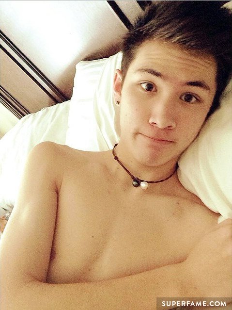 Carter Reynolds shirtless.