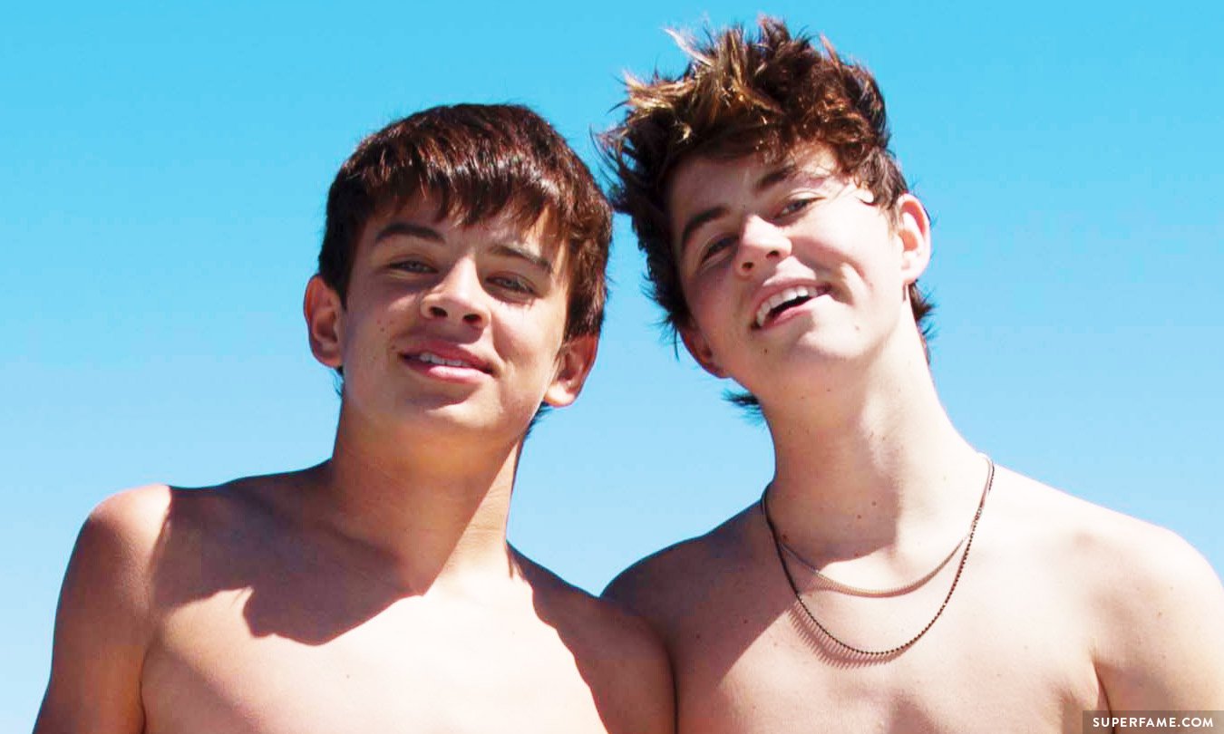 Hayes Grier and Nash Grier shirtless.