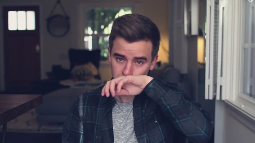 Youtubers React To Connor Franta Coming Out As Gay Superfame