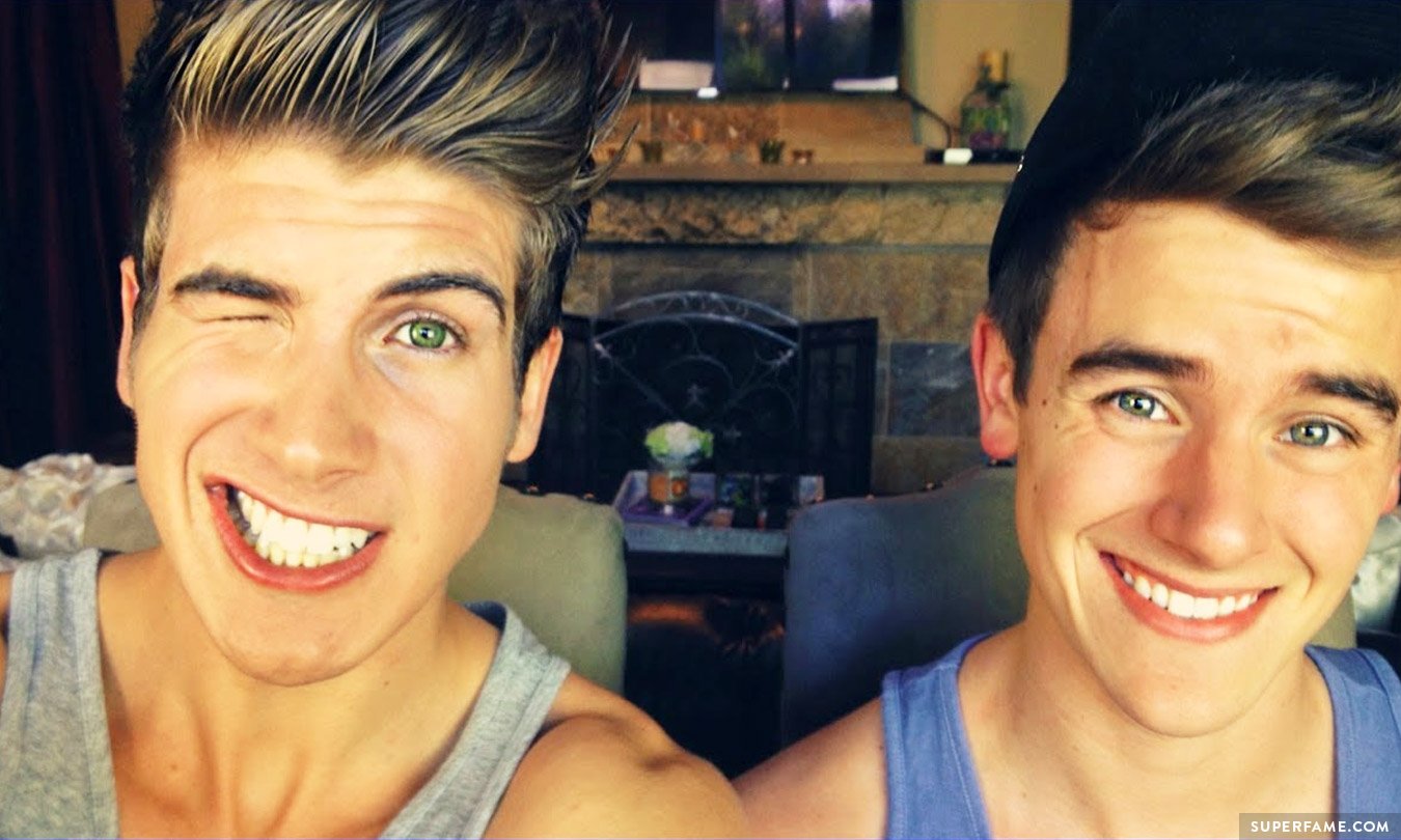 Fans Pressure Joey Graceffa into Coming out after Connor Fra