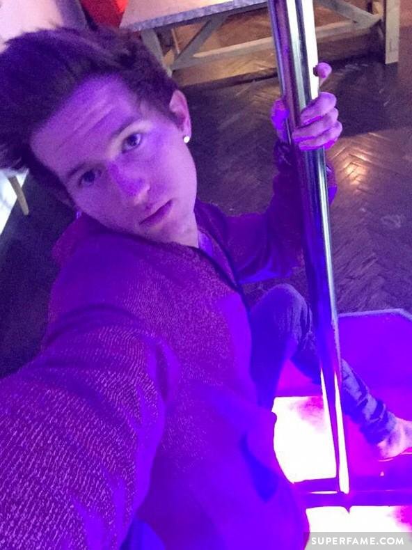 Ricky Dillon on the pole.