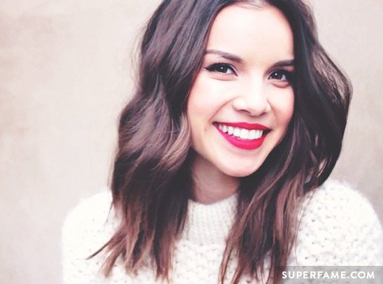 Ingrid Nilsen smiling.