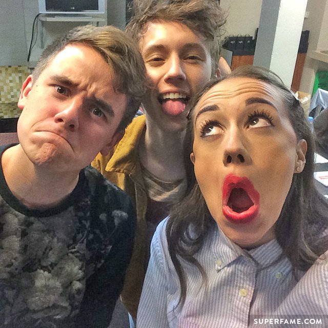 Miranda Sings with Tronnor.