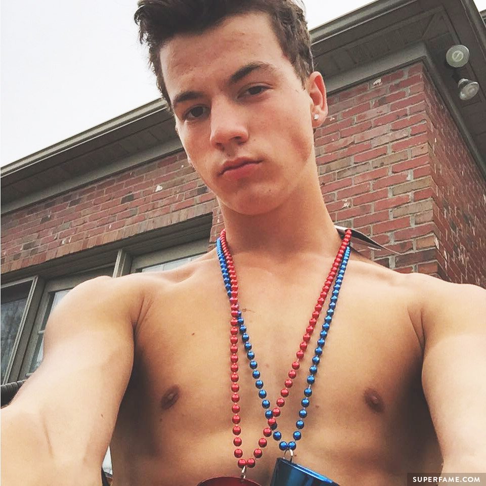 Caniff tumblr taylor 