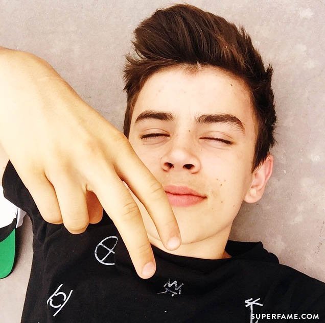 Hayes Grier promotes Aeropostale.