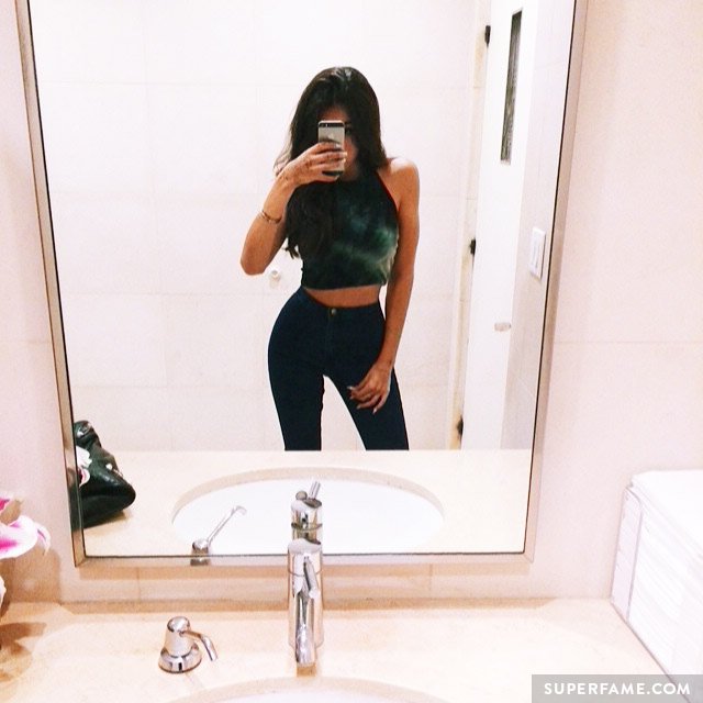 Madison Beer's body.