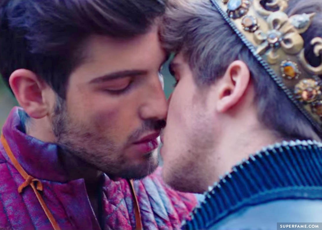 Joey Graceffa kisses Daniel Christopher.