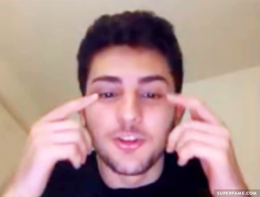 Twaimz demonstrates his "high" face.