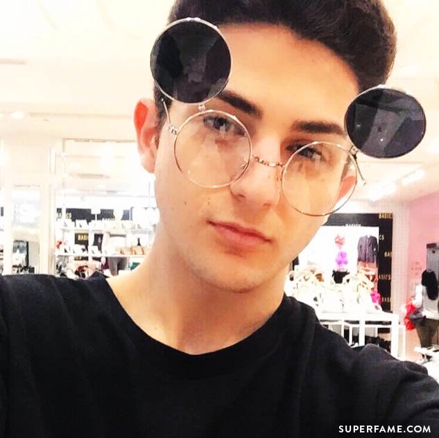 Twaimz with glasses.