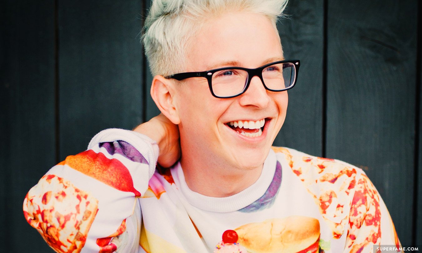 Tyler Oakley Confirms He Has a Secret Boyfriend - Superfame