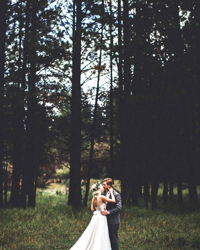 Aspyn and Parker kissing.