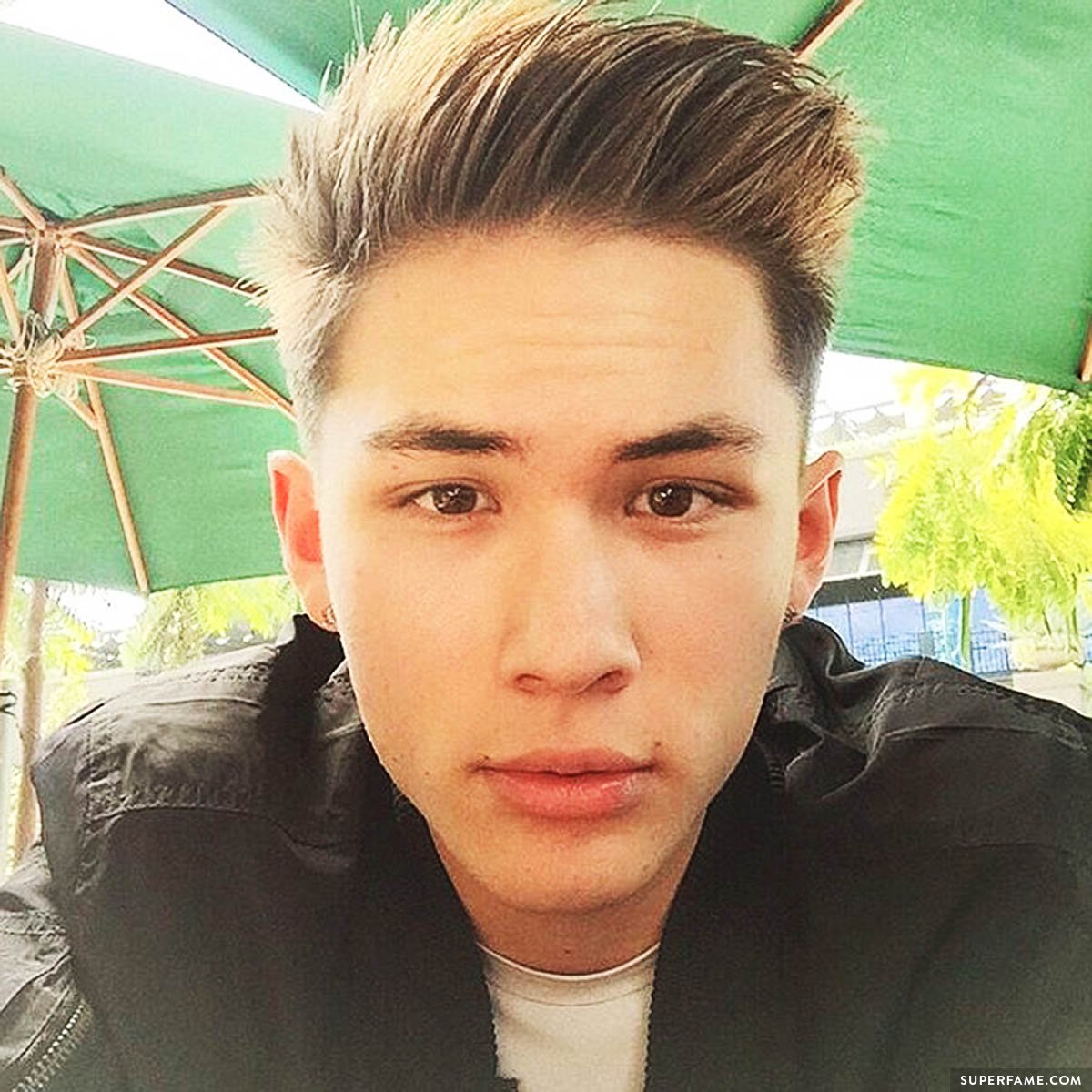 Carter Reynolds debuts his new hair.