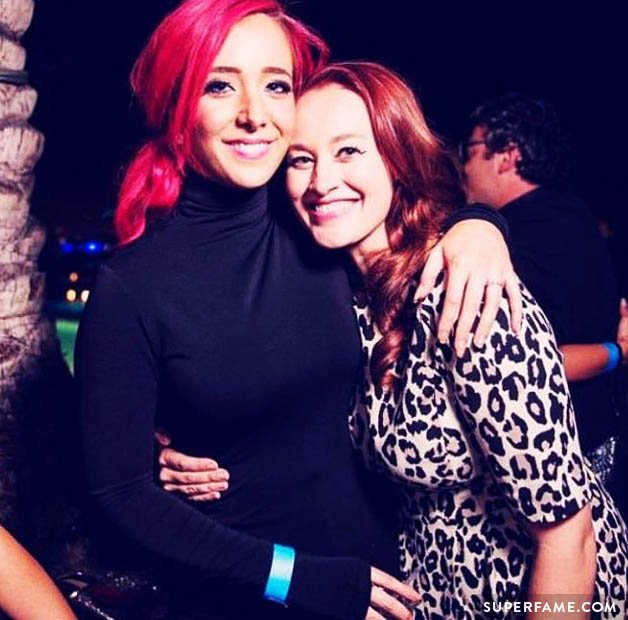 Jenna Marbles poses with Mamrie Hart.