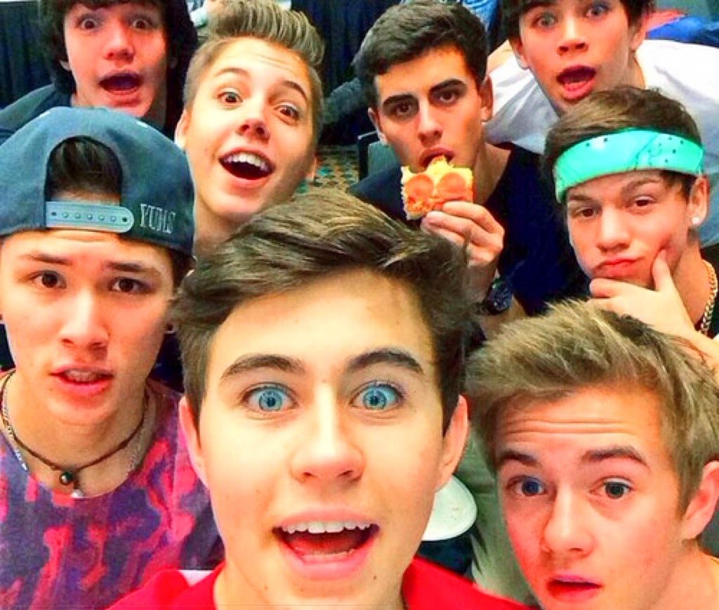 Is Carter Reynolds Still Friends with the Magcon Guys or Not? - Superfame