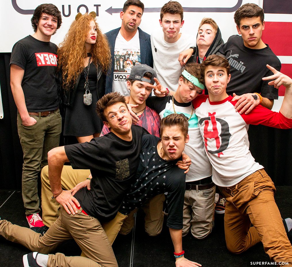 The Magcon cast.