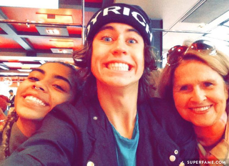 Nash Grier & Taylor Giavasis: Internet Star Confirms Dating