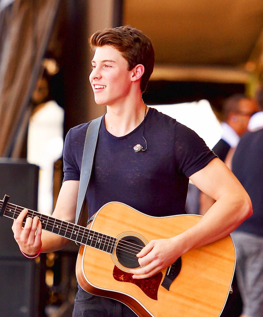 Shawn Mendes.