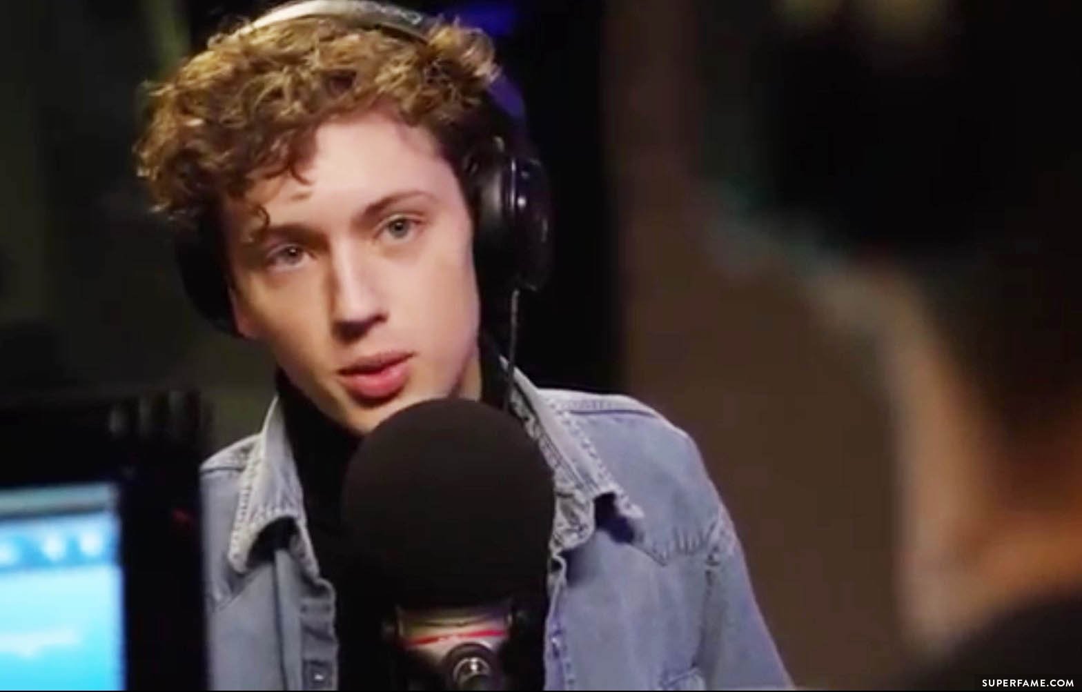 Troye Sivan gets interviewed. (Photo: YouTube)