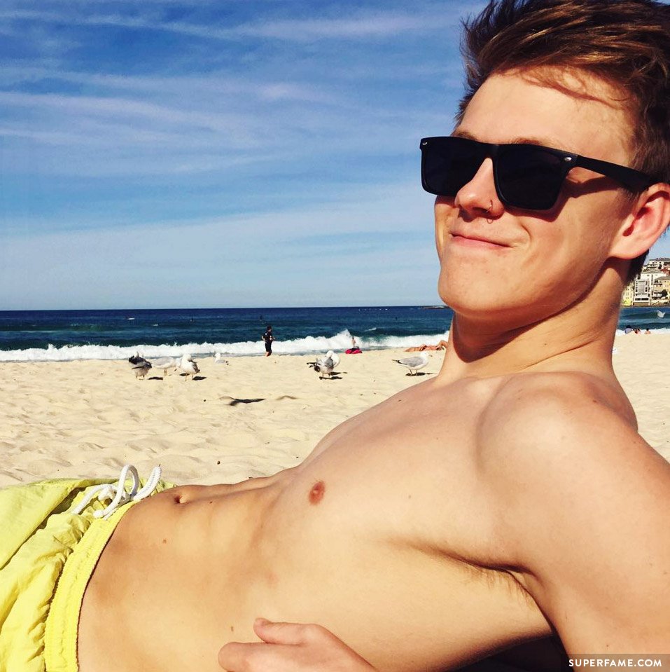 Caspar Lee.