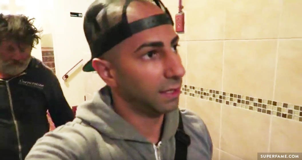 fousey-walks-out