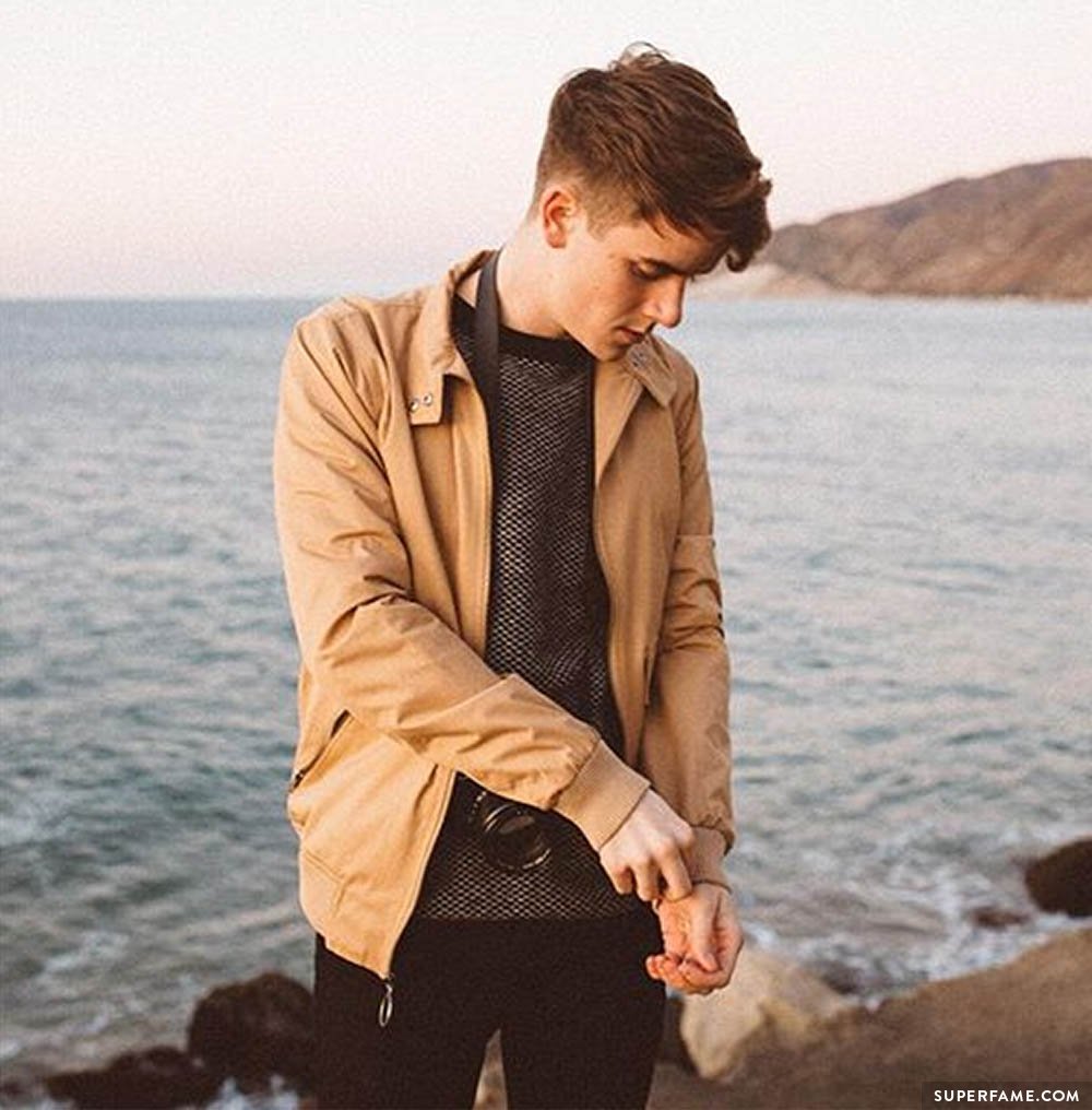 Connor Franta.