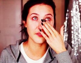 Jaclyn Hill crying.