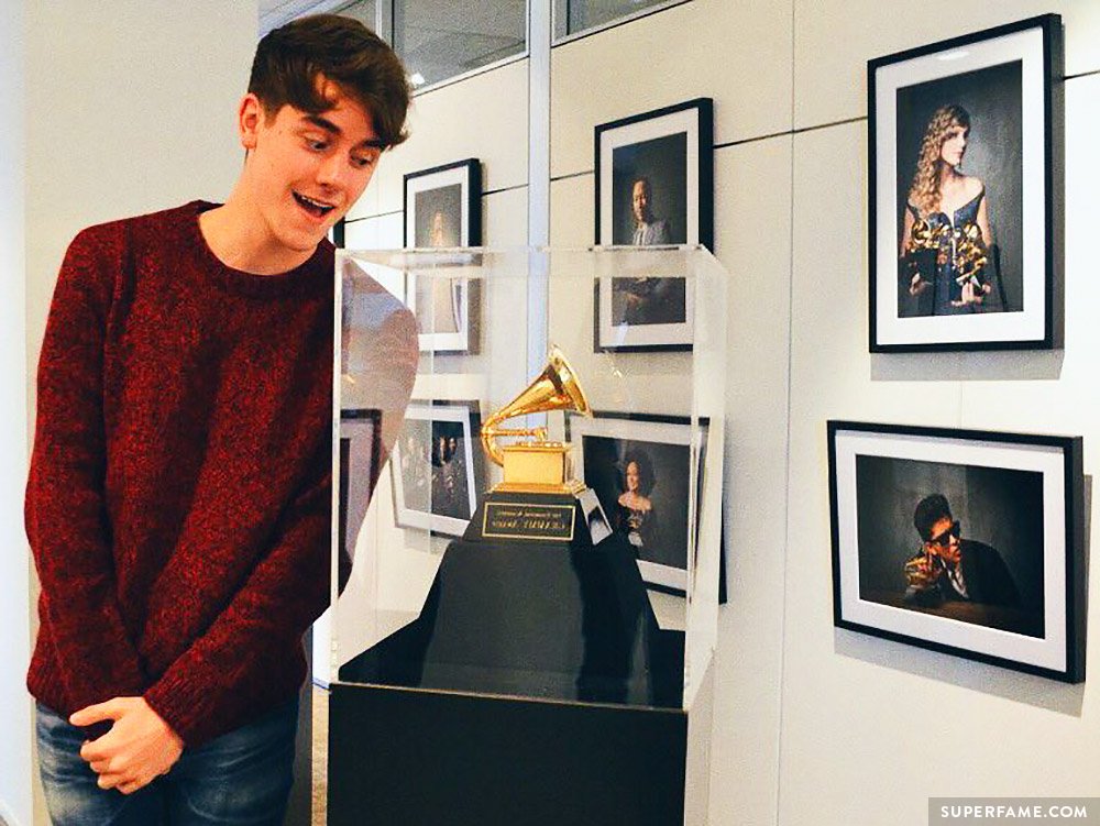 Connor Franta's Grammy.