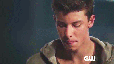 Shawn Mendes singing on The 100.