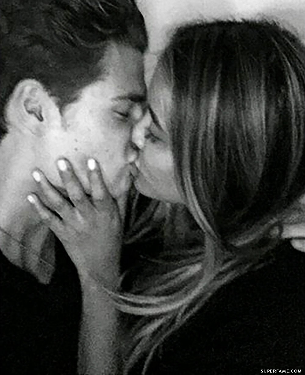 Nolan Zarlin kissing girlfriend.