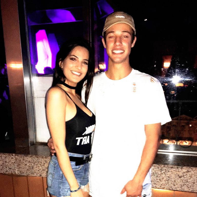 Did Cameron Dallas Have a One-Night Stand With This Fan? - Superfame