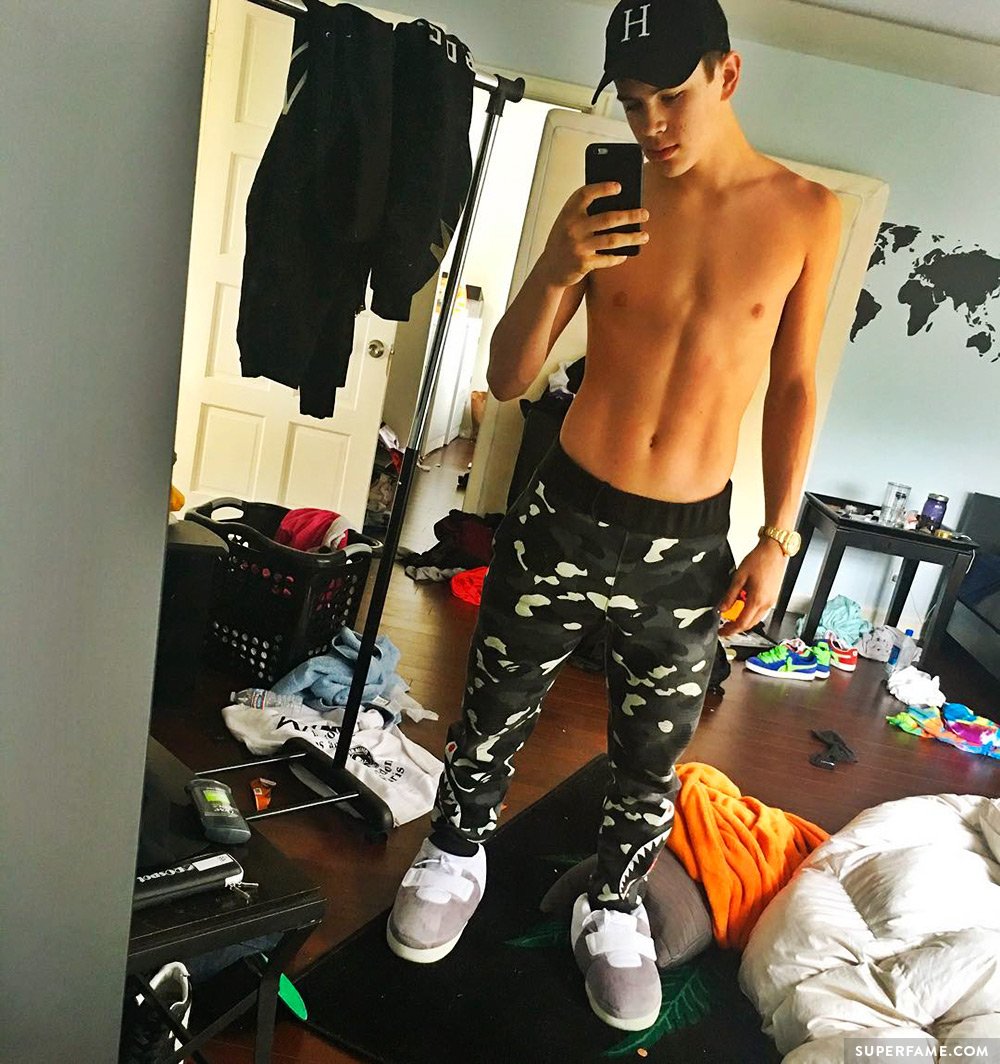 Hayes Grier shirtless.