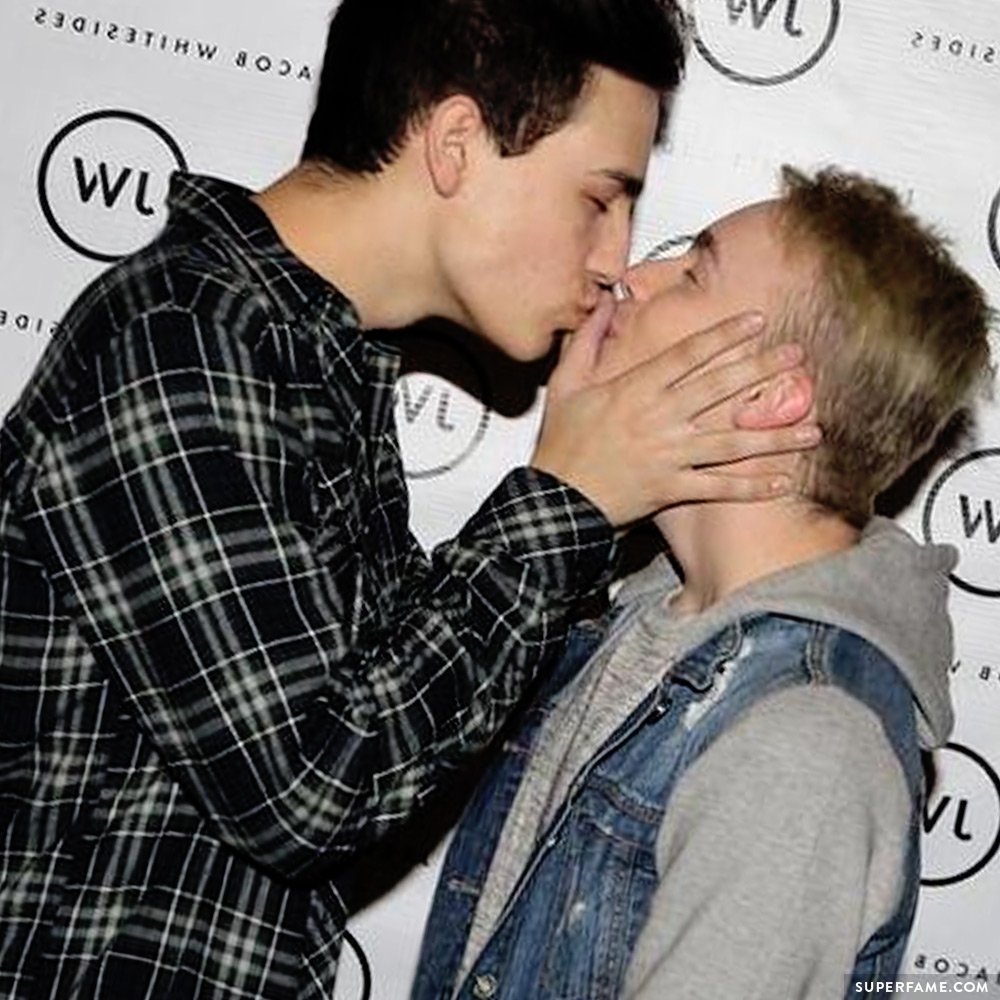 Jacob Whitesides kisses gay guy.