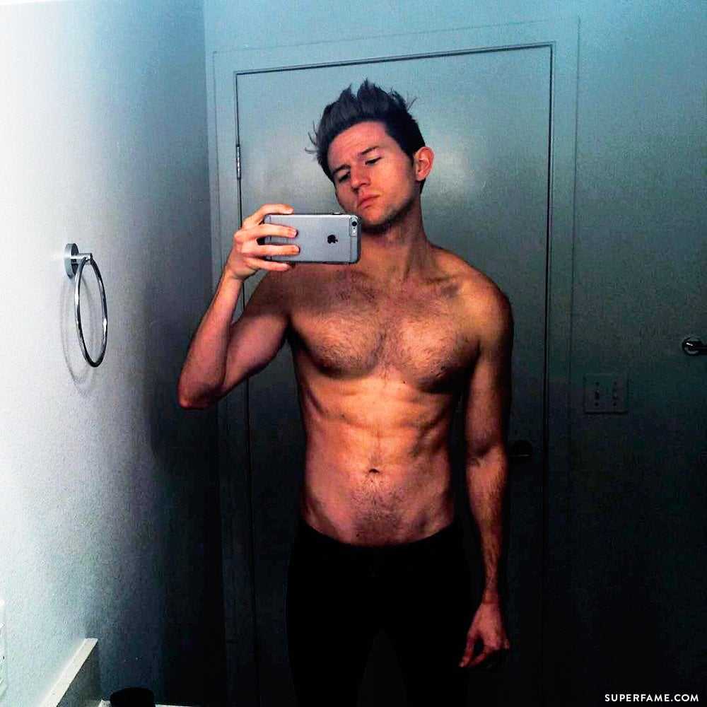 Ricky Dillon shirtless abs.