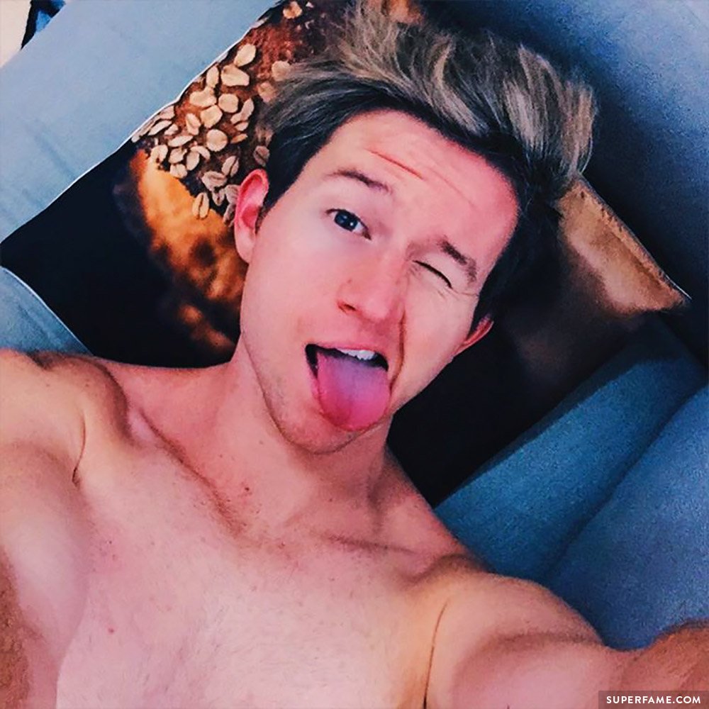 Ricky Dillon shirtless.