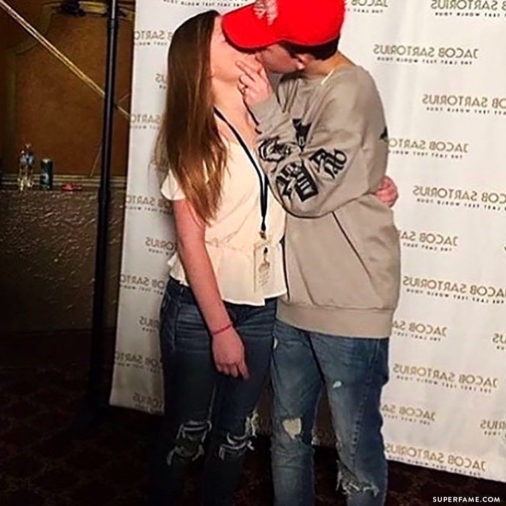 Jacob kissing girl.