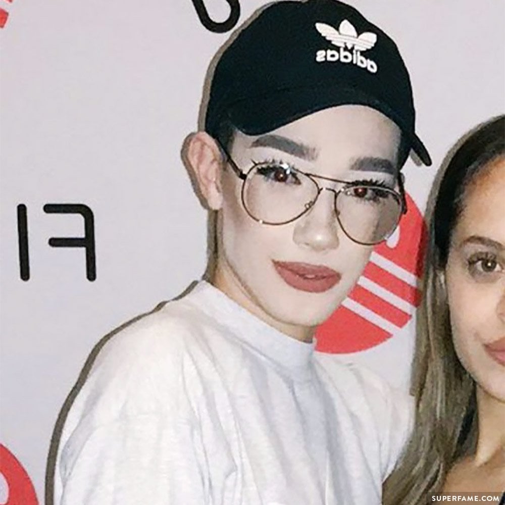 James Charles Melts Down On Twitter Its A Trend To Hate Me