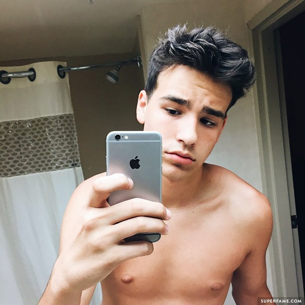 Jacob Whitesides Strips off to Reveal His Sexy New Body Transformation -  Superfame