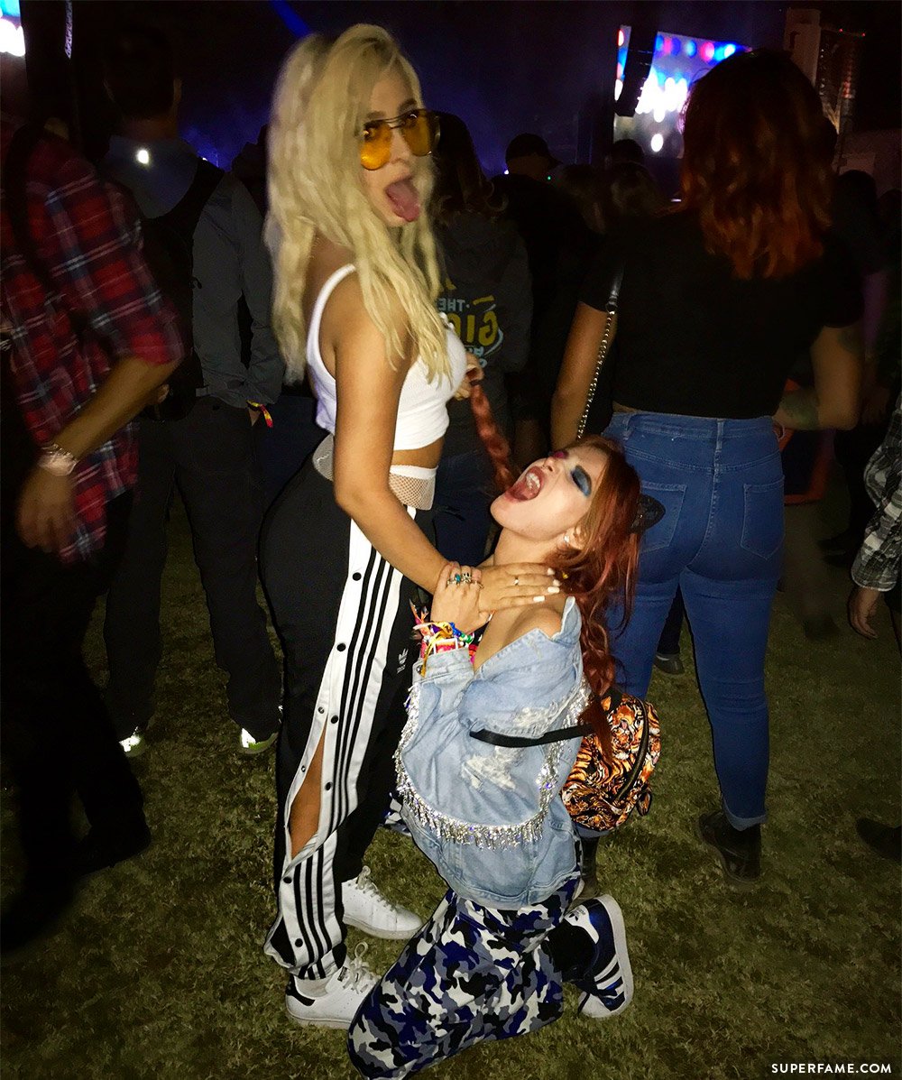 Is tana mongeau a lesbian ♥ Bella Thorne and Tana Mongeau: A